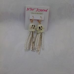 Betsey Johnson Glow. In the Dark Halloween Dangle Earrings